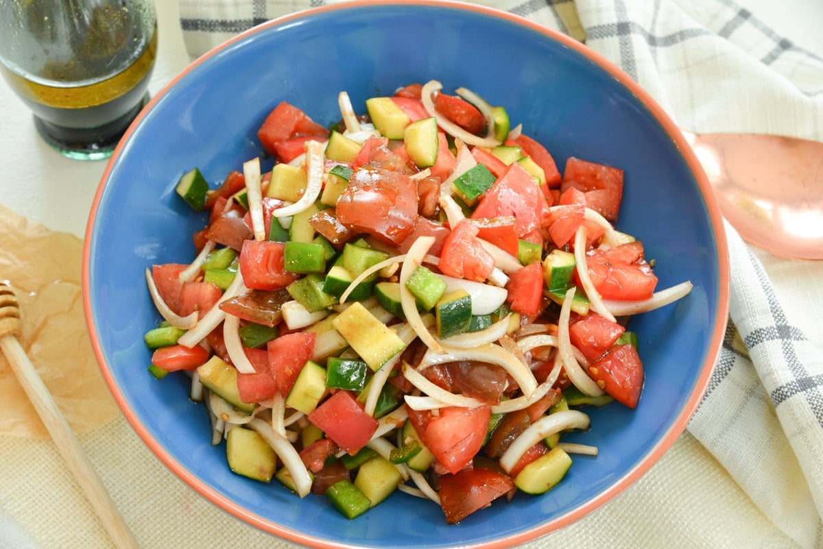 Simple & Savory: Your Customizable Cucumber Tomato Salad for Summer
